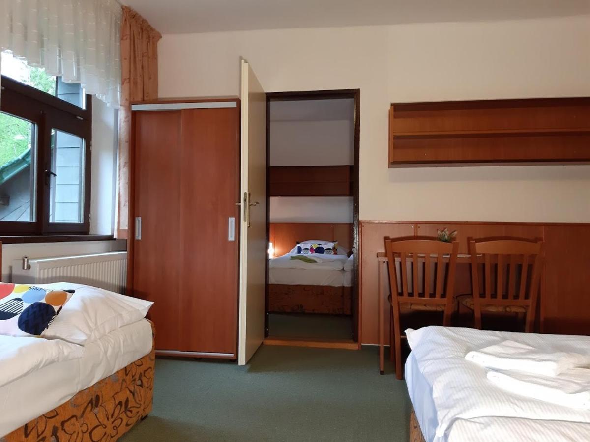 Hotel Maredis Kořenov Quarto foto